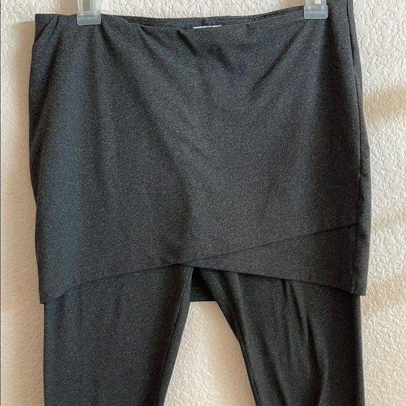 CAbi Charcoal Gray Leggings - Picture 3 of 5